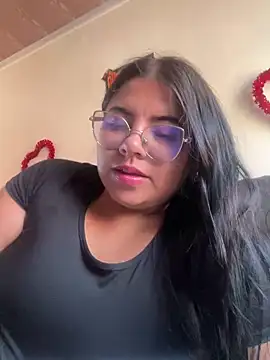 Snapshot of viccky_vick chatting on February 2025 08:22:01 PM viccky vick online show from February 2025 08:22:01 PM