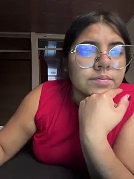 Snapshot of viccky_vick chatting on March 2025 09:59:01 PM viccky vick online show from March 2025 09:59:01 PM