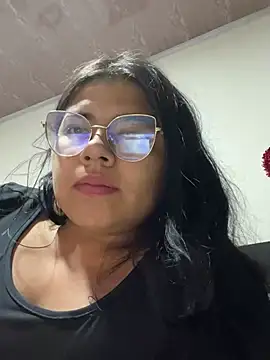 Snapshot of viccky_vick chatting on March 2025 02:06:02 AM viccky vick online show from March 2025 02:06:02 AM