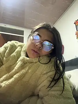 Snapshot of viccky_vick chatting on March 2025 11:25:01 PM viccky vick online show from March 2025 11:25:01 PM