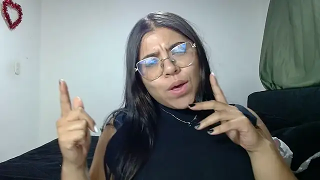 Snapshot of viccky_vick chatting on October 2025 02:02:05 AM viccky vick online show from October 2025 02:02:05 AM