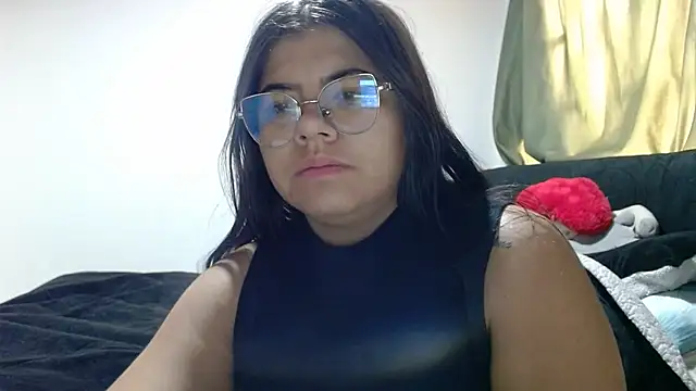 Snapshot of viccky_vick chatting on October 2025 03:35:01 PM viccky vick online show from October 2025 03:35:01 PM