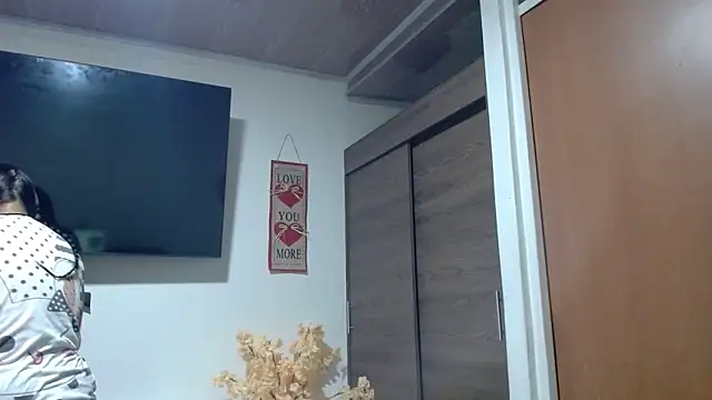 Snapshot of viccky_vick chatting on November 2025 02:00:01 AM viccky vick online show from November 2025 02:00:01 AM