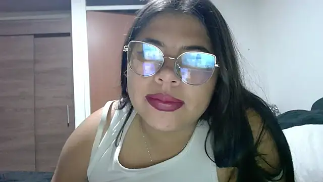 Snapshot of viccky_vick chatting on December 2025 09:19:02 PM viccky vick online show from December 2025 09:19:02 PM