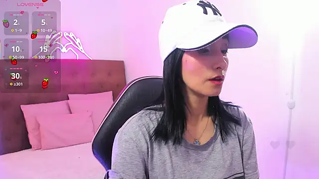 palmerfox tay online show from November 2025 03:20:02 AM