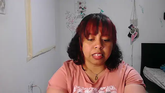 alexandraluv online show from November 2025 10:34:02 PM