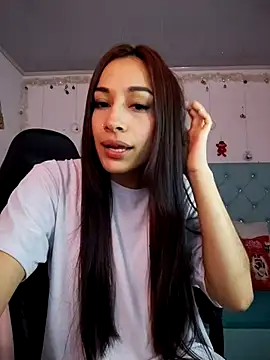 Snapshot of Marce0 chatting on December 2025 03:56:01 AM Marce0 online show from December 2025 03:56:01 AM