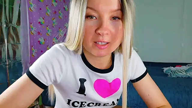 Snapshot of TwerkingCheerleader chatting on November 2025 10:50:02 AM TwerkingCheerleader online show from November 2025 10:50:02 AM