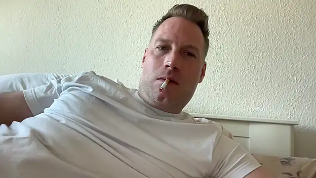 Christian87xxx online show from April 2026 04:45:02 PM