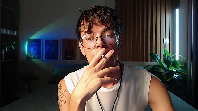 William Henry  online show from April 2026 02:43:01 PM