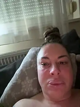 Snapshot of MeganCole01 chatting on January 2025 01:10:01 PM MeganCole01 online show from January 2025 01:10:01 PM