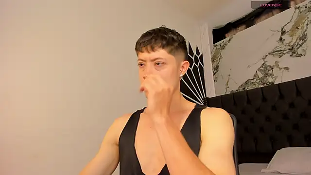 marcuscollins1  online show from April 2026 02:29:02 PM