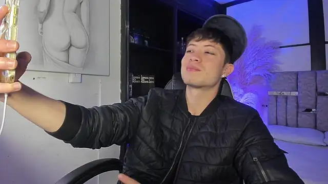 marcuscollins1  online show from June 2026 01:21:02 PM