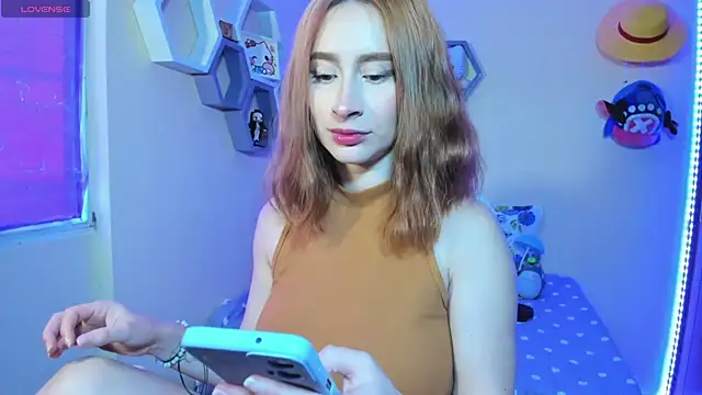 Snapshot of chloe_rockss_ chatting on February 2025 06:38:01 PM chloe rockss online show from February 2025 06:38:01 PM