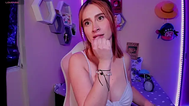 Snapshot of chloe_rockss_ chatting on February 2025 06:21:01 AM chloe rockss online show from February 2025 06:21:01 AM