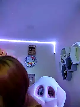 Snapshot of chloe_rockss_ chatting on March 2025 09:10:02 PM chloe rockss online show from March 2025 09:10:02 PM