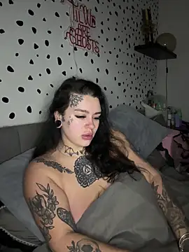 Snapshot of tempzzz12 chatting on December 2025 08:31:02 AM tempzzz12 online show from December 2025 08:31:02 AM