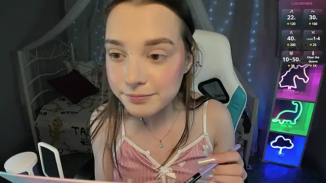 kaisajenner online show from February 2025 07:05:02 PM