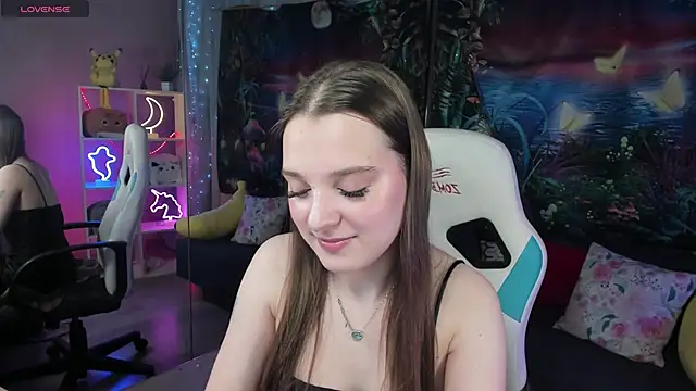 kaisajenner online show from February 2026 07:02:02 AM