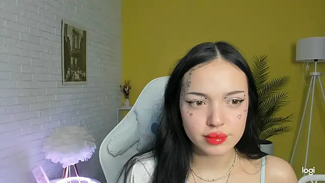 LorettaBigge online show from January 2025 12:59:01 PM