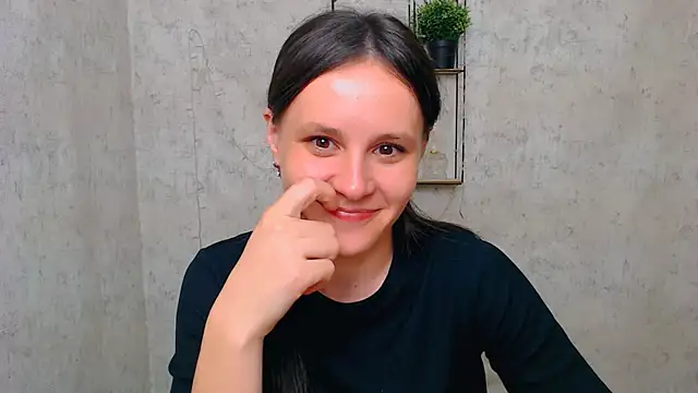 Snapshot of ValeriaHeart_ chatting on March 2025 04:25:01 PM ValeriaHeart online show from March 2025 04:25:01 PM