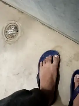 Snapshot of Hot_funky_boy chatting on November 2025 04:01:01 AM Hot funky boy online show from November 2025 04:01:01 AM