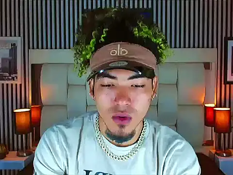 LihanJor 23 online show from November 2025 01:00:02 PM