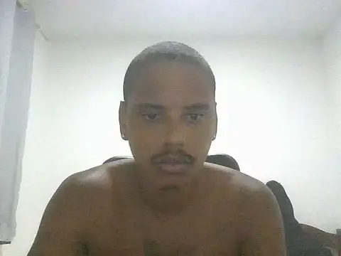 Snapshot of ONegodoce25 chatting on May 2026 09:44:01 PM ONegodoce25 online show from May 2026 09:44:01 PM