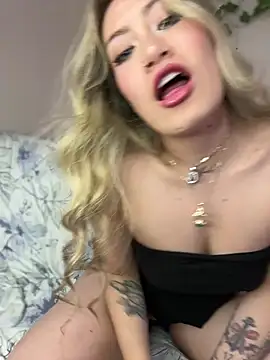 Snapshot of Lally_Valencia__ chatting on February 2025 01:22:01 AM Lally Valencia   online show from February 2025 01:22:01 AM