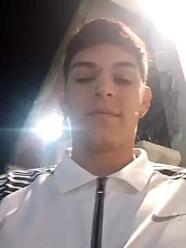 Snapshot of duquehotvoy chatting on February 2025 01:11:01 AM duquehotvoy online show from February 2025 01:11:01 AM