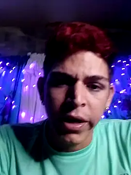 Snapshot of duquehotvoy chatting on February 2025 04:48:02 AM duquehotvoy online show from February 2025 04:48:02 AM