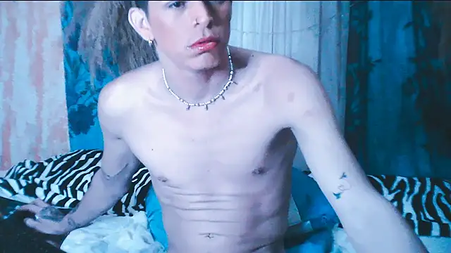 Snapshot of duquehotvoy chatting on February 2025 08:29:02 AM duquehotvoy online show from February 2025 08:29:02 AM