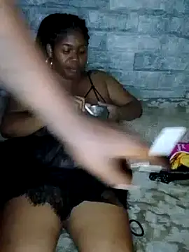 Snapshot of holidtic_justice chatting on February 2025 09:01:01 PM holidtic justice online show from February 2025 09:01:01 PM