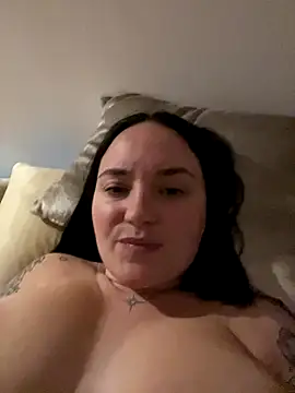 Snapshot of Orgasmille chatting on December 2025 09:32:02 PM Orgasmille online show from December 2025 09:32:02 PM