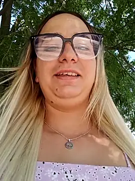 Mia RainX online show from June 2026 07:17:01 AM