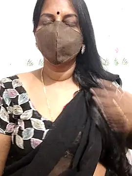 Snapshot of Tamil_Meera12 chatting on June 2026 01:10:02 AM Tamil Meera12 online show from June 2026 01:10:02 AM