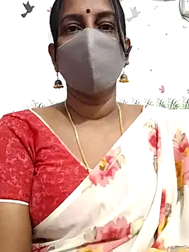 Snapshot of Tamil_Meera12 chatting on July 2026 03:26:02 AM Tamil Meera12 online show from July 2026 03:26:02 AM