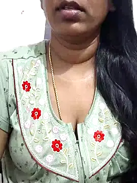 Snapshot of Tamil_Meera12 chatting on July 2026 05:33:02 PM Tamil Meera12 online show from July 2026 05:33:02 PM