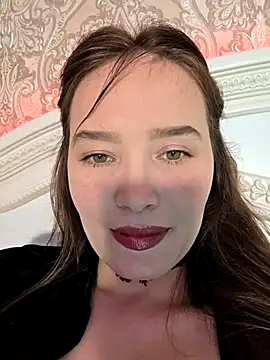 Snapshot of GoddessYanaMironova chatting on April 2026 08:28:02 PM GoddessYanaMironova online show from April 2026 08:28:02 PM