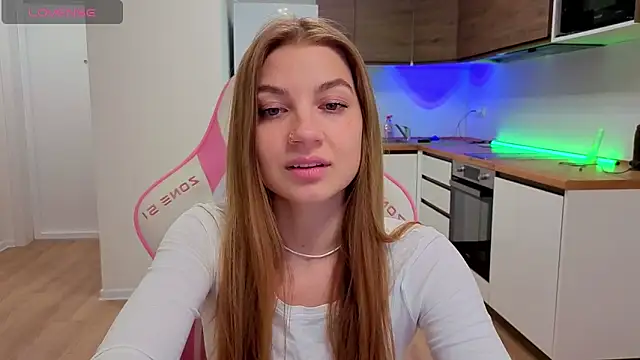 Enjoy everymoment  online show from April 2026 10:14:02 PM