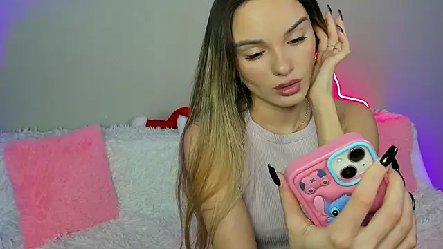 EvaBalmer online show from December 2025 04:07:02 AM