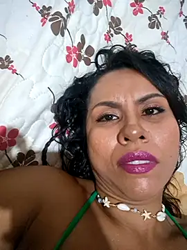 kyliebigboobs online show from February 2026 06:03:01 AM