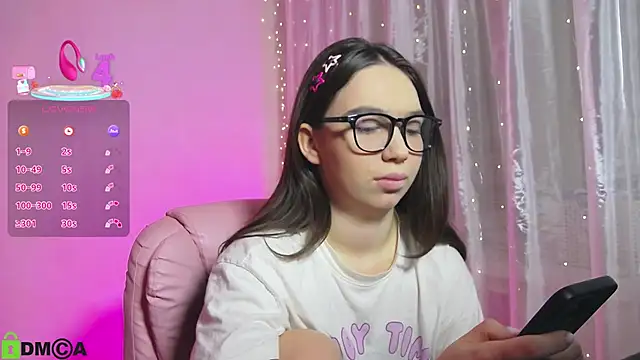 Snapshot of Arianahot777 chatting on November 2025 10:09:01 PM Arianahot777 online show from November 2025 10:09:01 PM