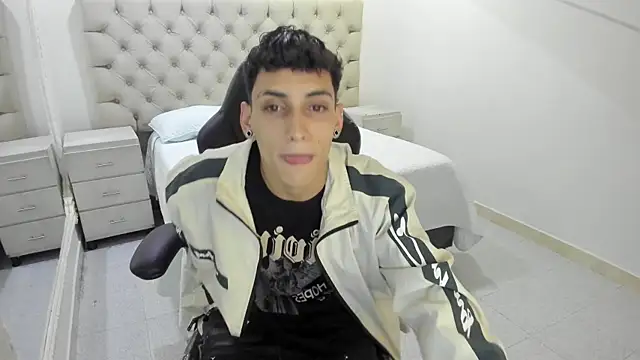 JhoanLeandro online show from January 2026 05:10:02 AM