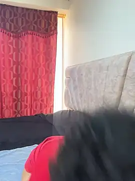 leahaltomm online show from February 2025 01:32:01 PM