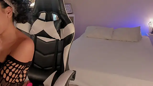 leahaltomm online show from March 2025 05:41:02 PM