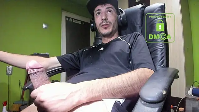 BigCumShoot online show from February 2025 04:31:02 AM