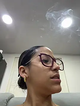 vicky bass online show from November 2025 10:32:01 PM