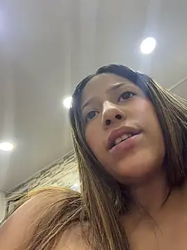 vicky bass online show from November 2025 12:24:02 AM