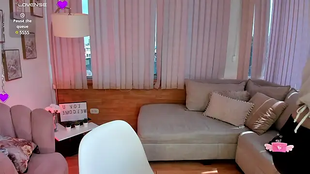 Daphne chers online show from February 2025 03:39:02 PM